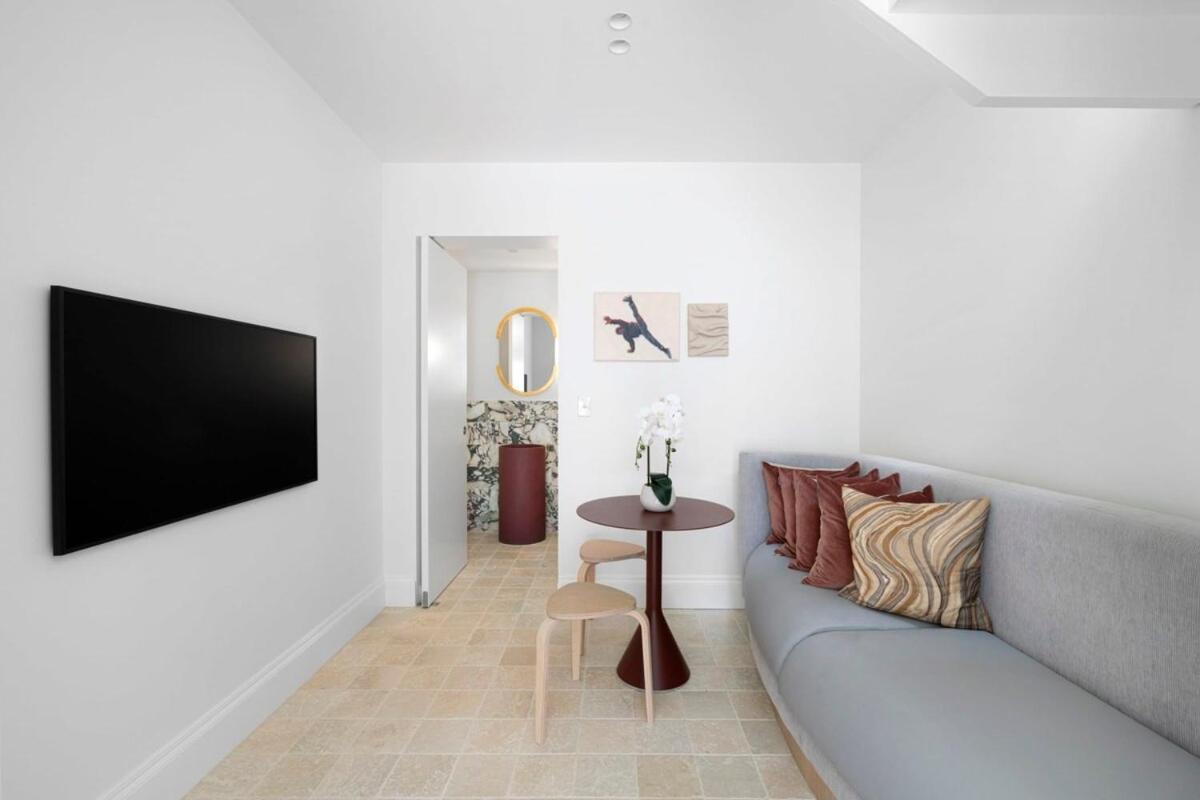 Holiday home Luxury Designer Redfern House *