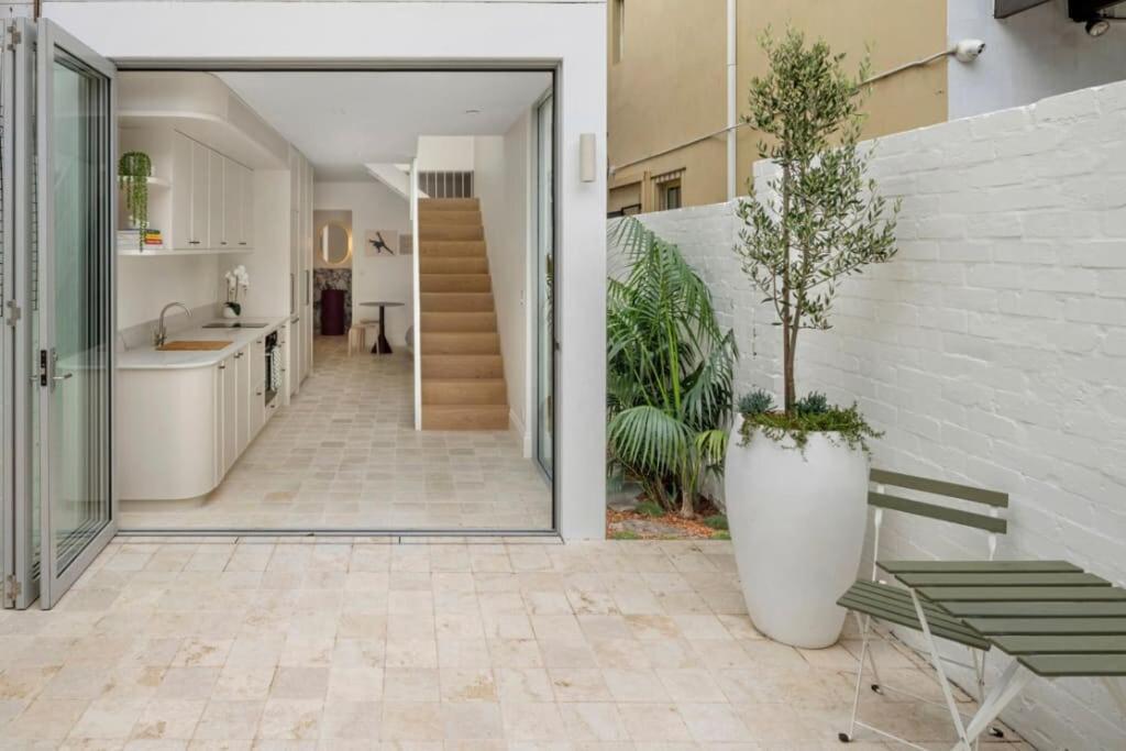 Luxury Designer Redfern House * Sydney